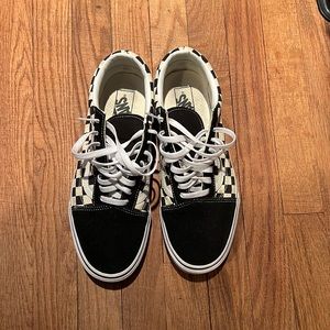 Vans/Size: 10.5/Checker Prints/Worn but still wearable
